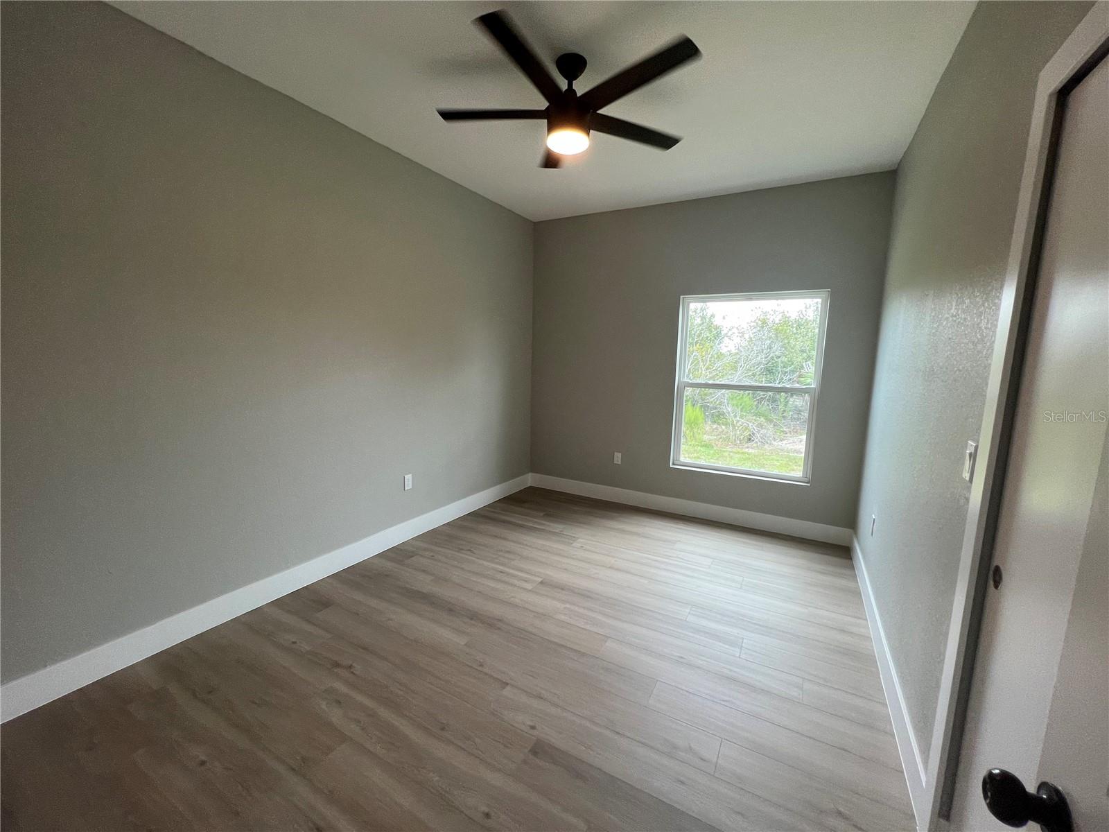 12130 Henley Ave Property Photo 4