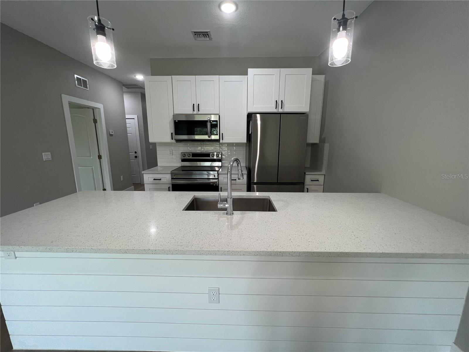 12130 Henley Ave Property Photo 7