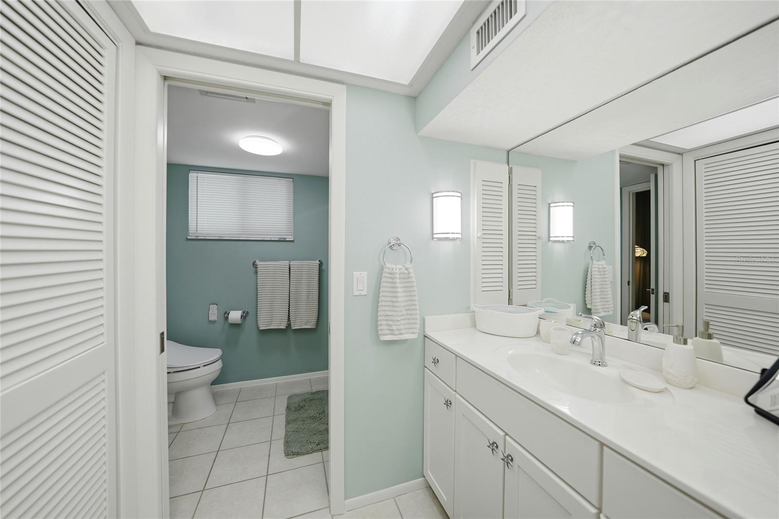 1 Colony Point Dr #a10 Property Photo 24