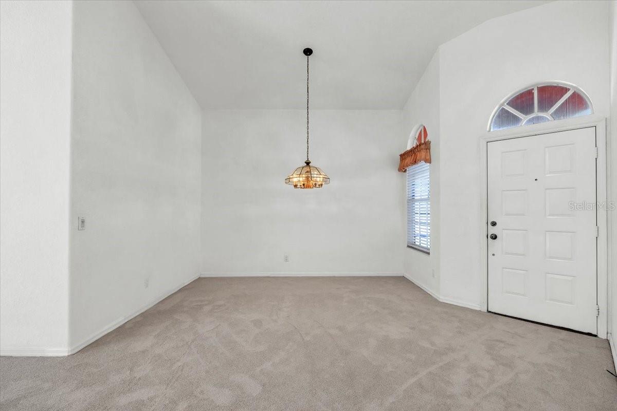 10316 Arrowhead Dr Property Photo 7