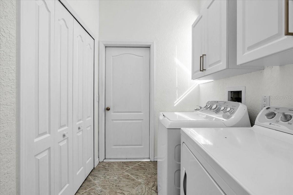 10316 Arrowhead Dr Property Photo 38