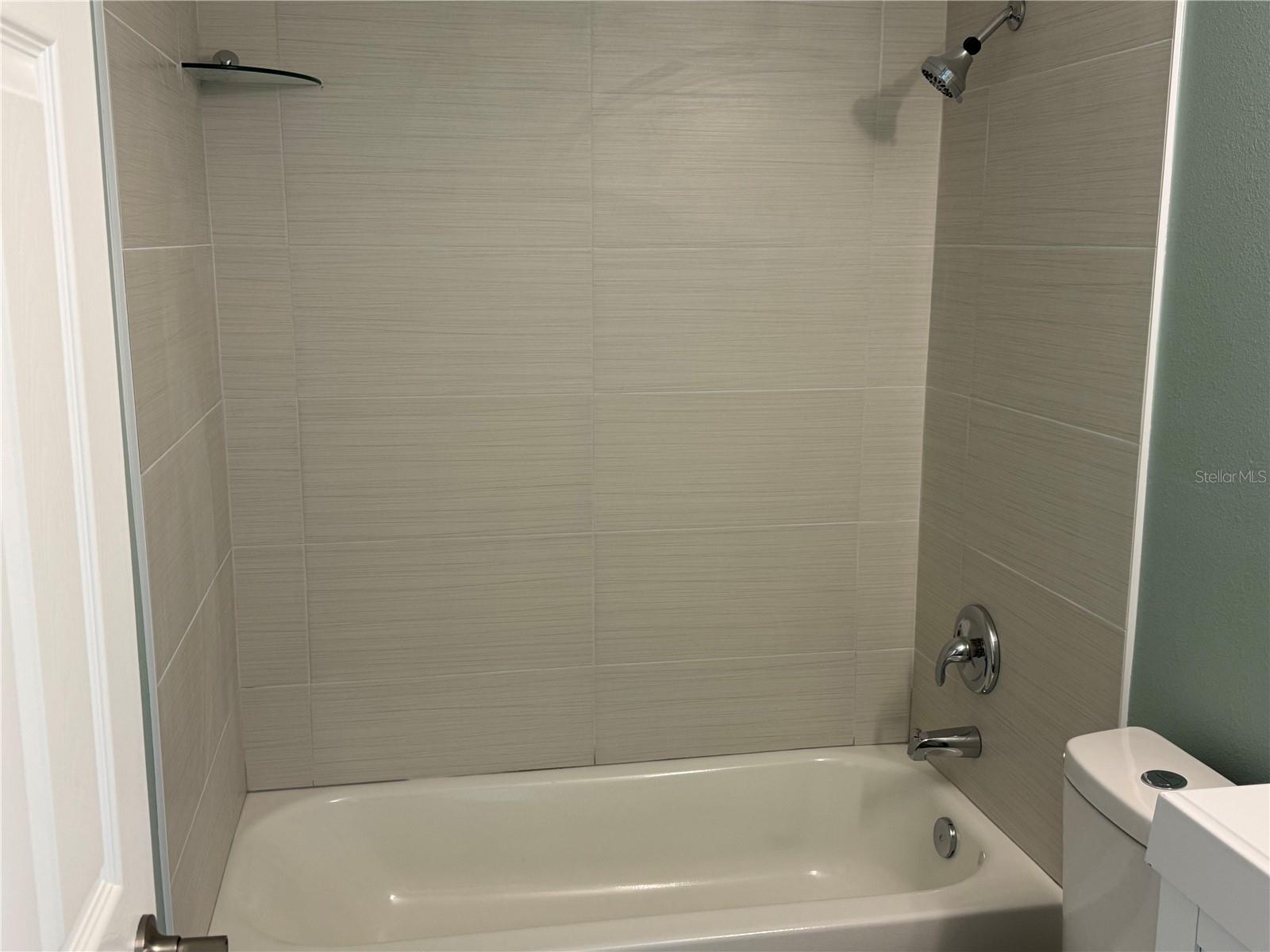 1258 Barbara Dr #202 Property Photo 9
