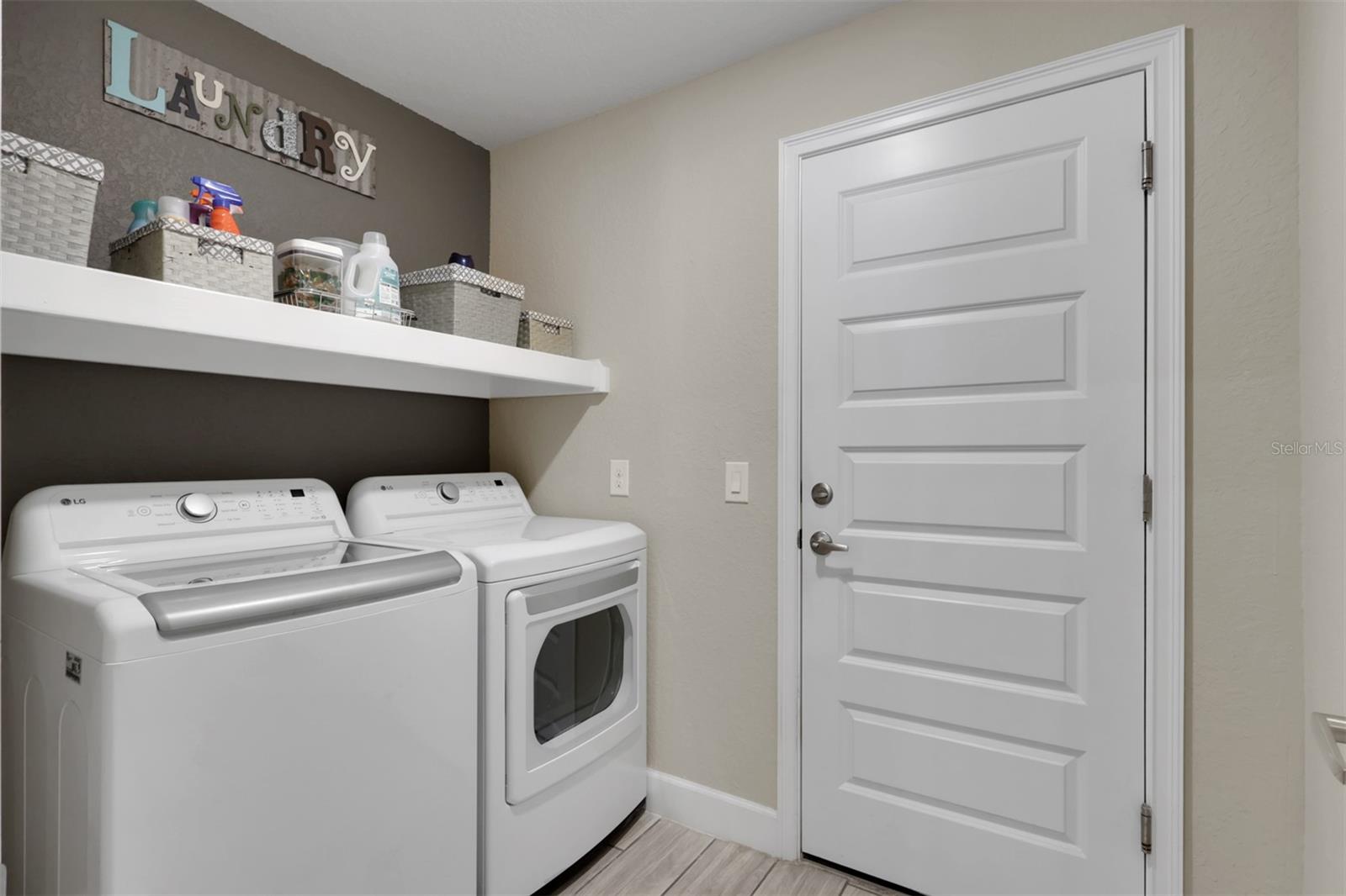 4597 Kenvil Dr Property Photo 28