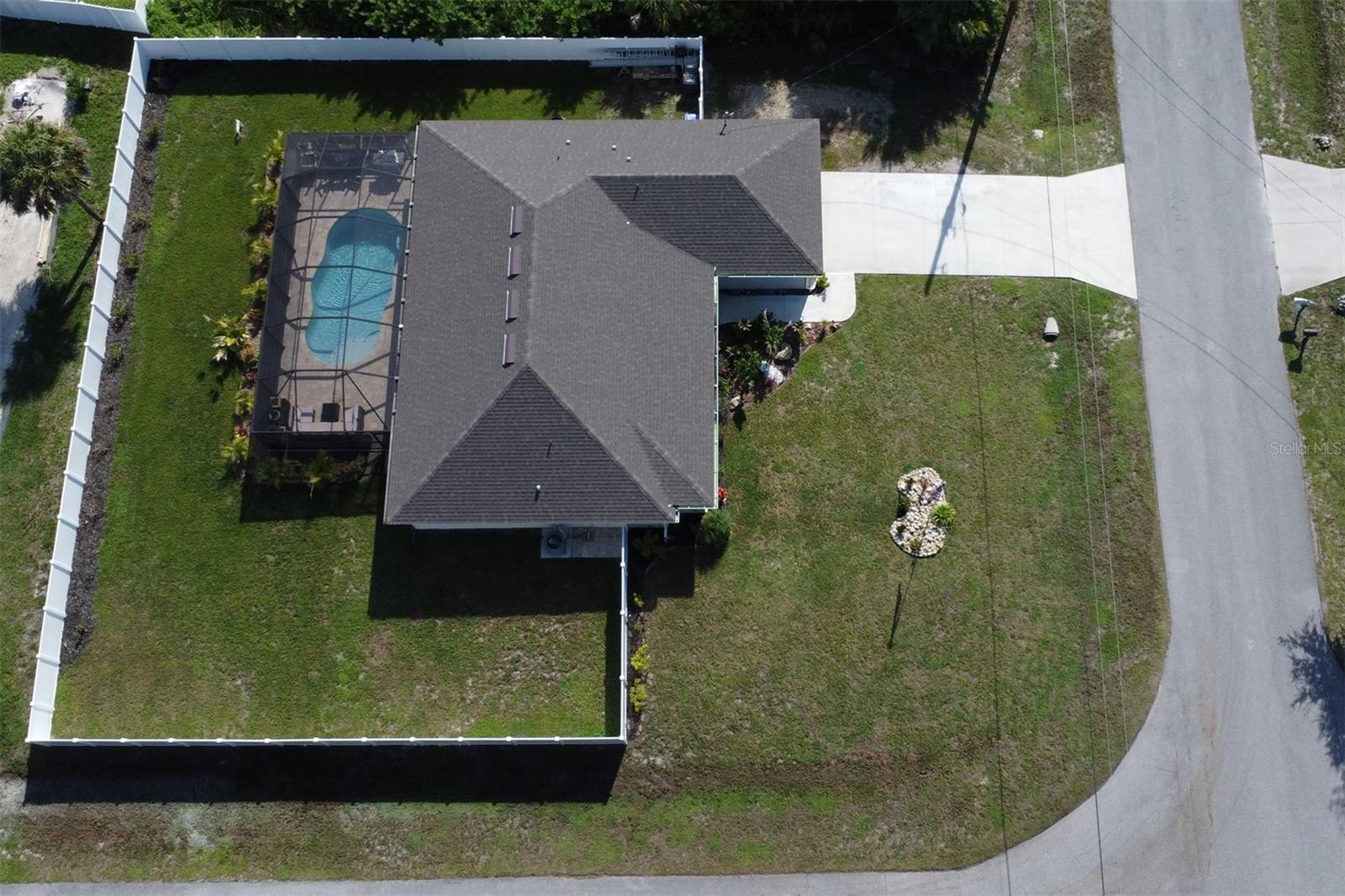 4597 Kenvil Dr Property Photo 45