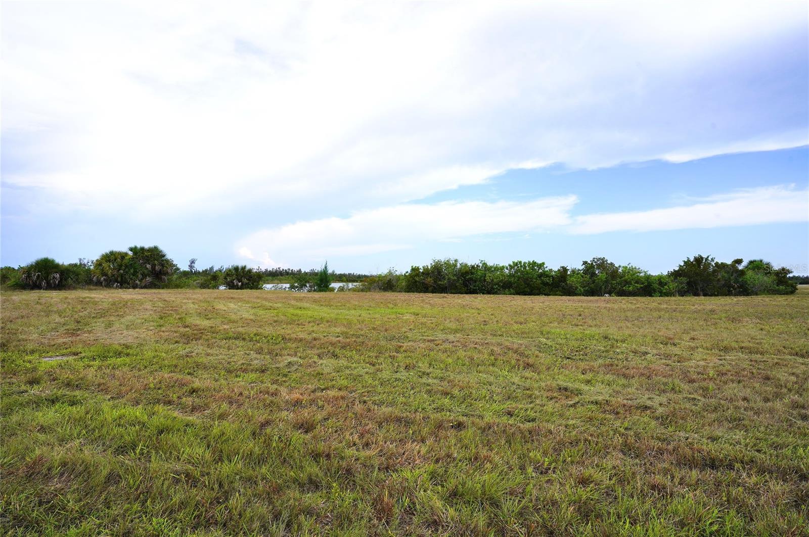 25 Thrush Dr Property Photo 2