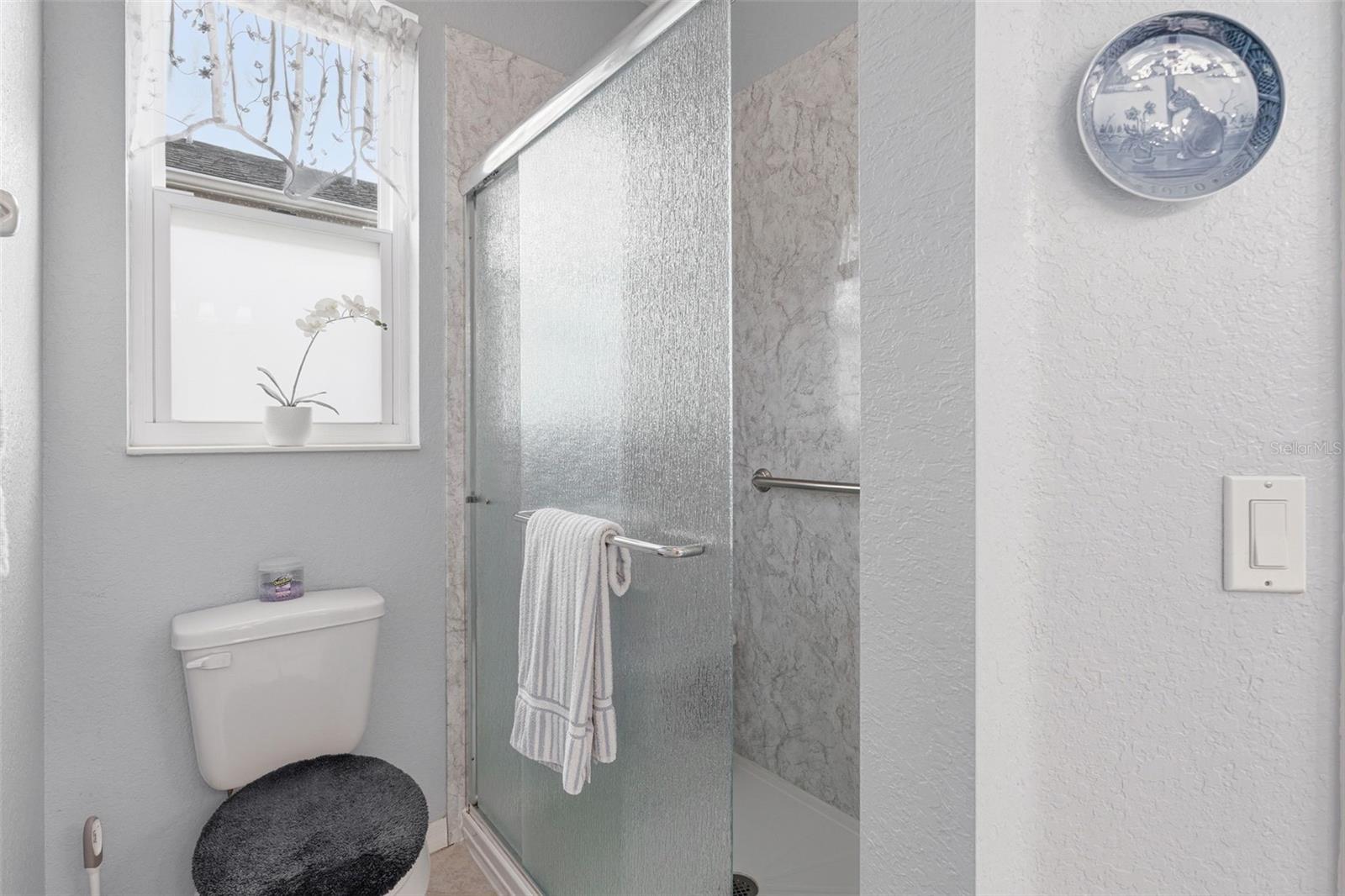 1351 Hedgewood Cir Property Photo 24