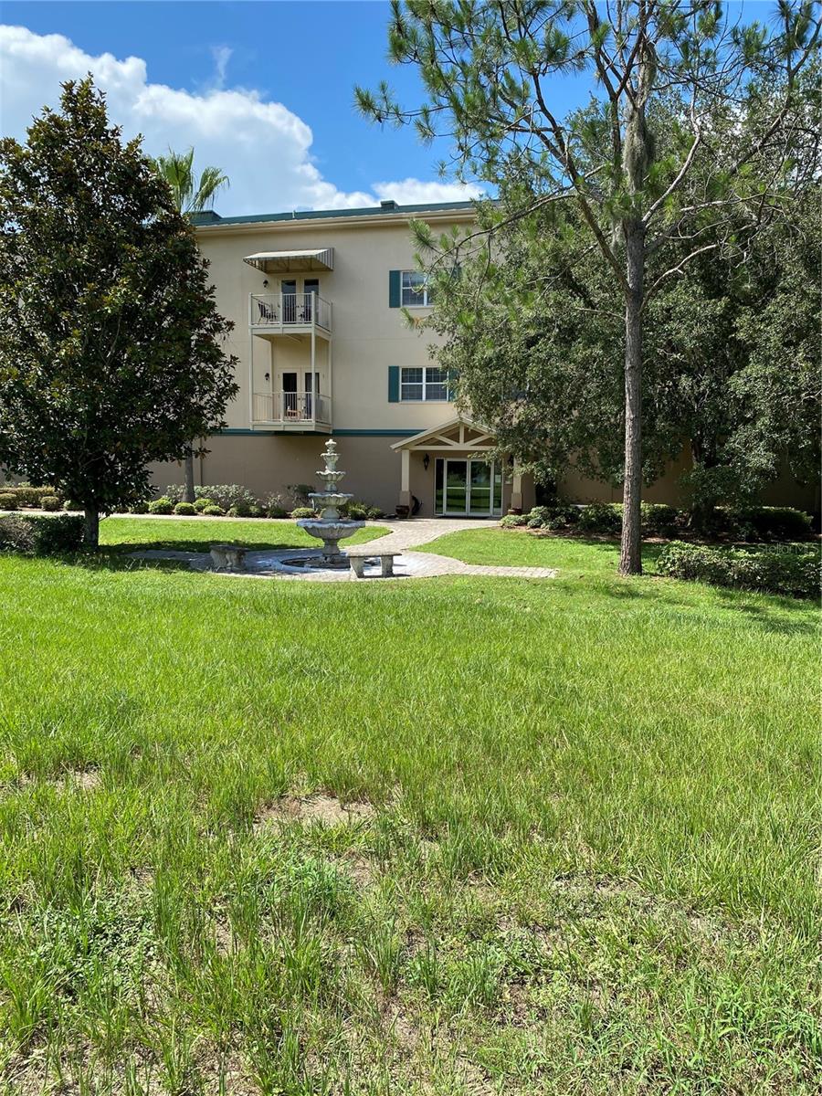 8176 Southern Pines Dr #8176 Property Photo 1