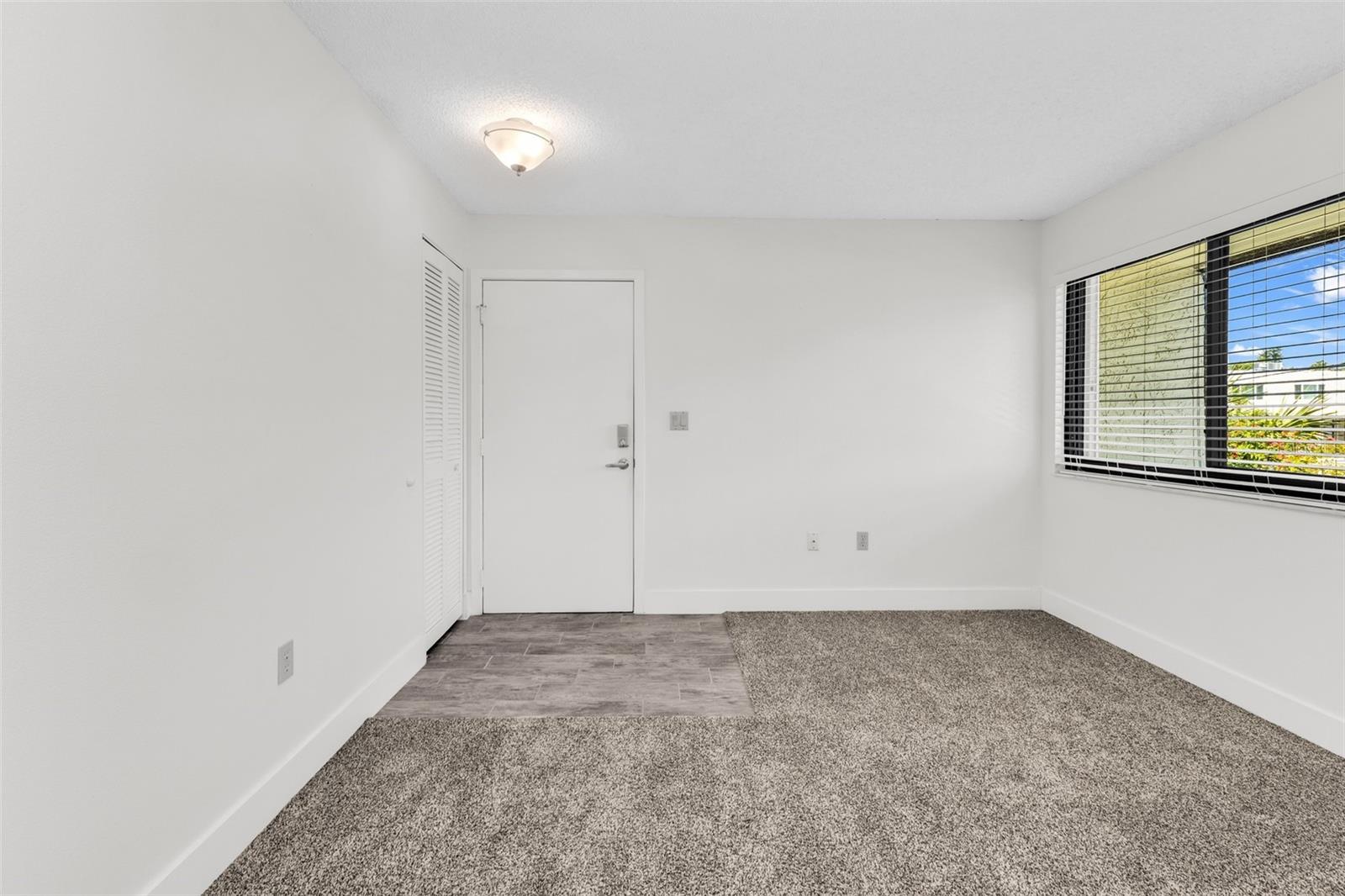 1001 W Marion Ave #5 Property Photo 5