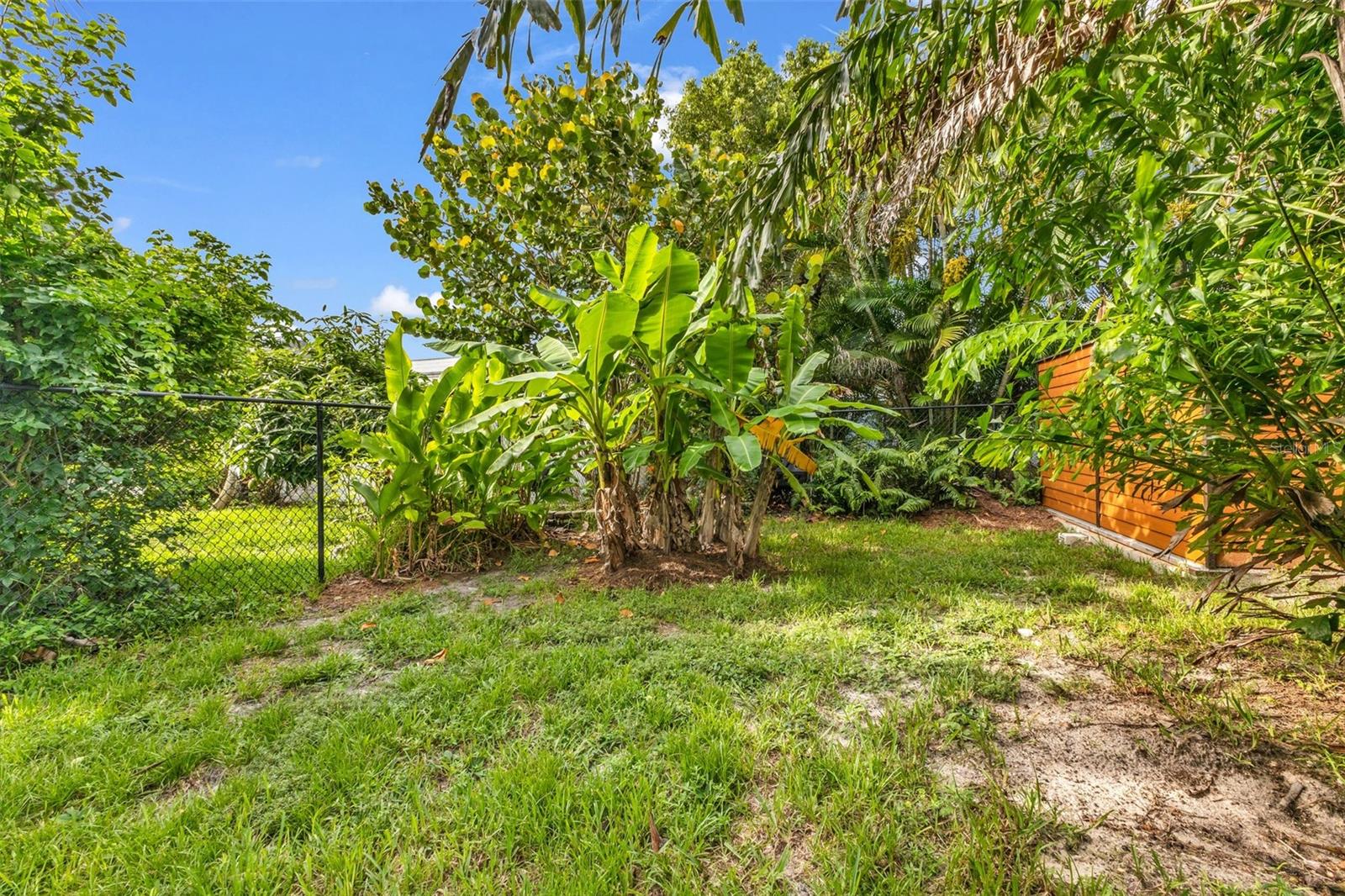 1209 Nw 25th Pl Property Photo 37