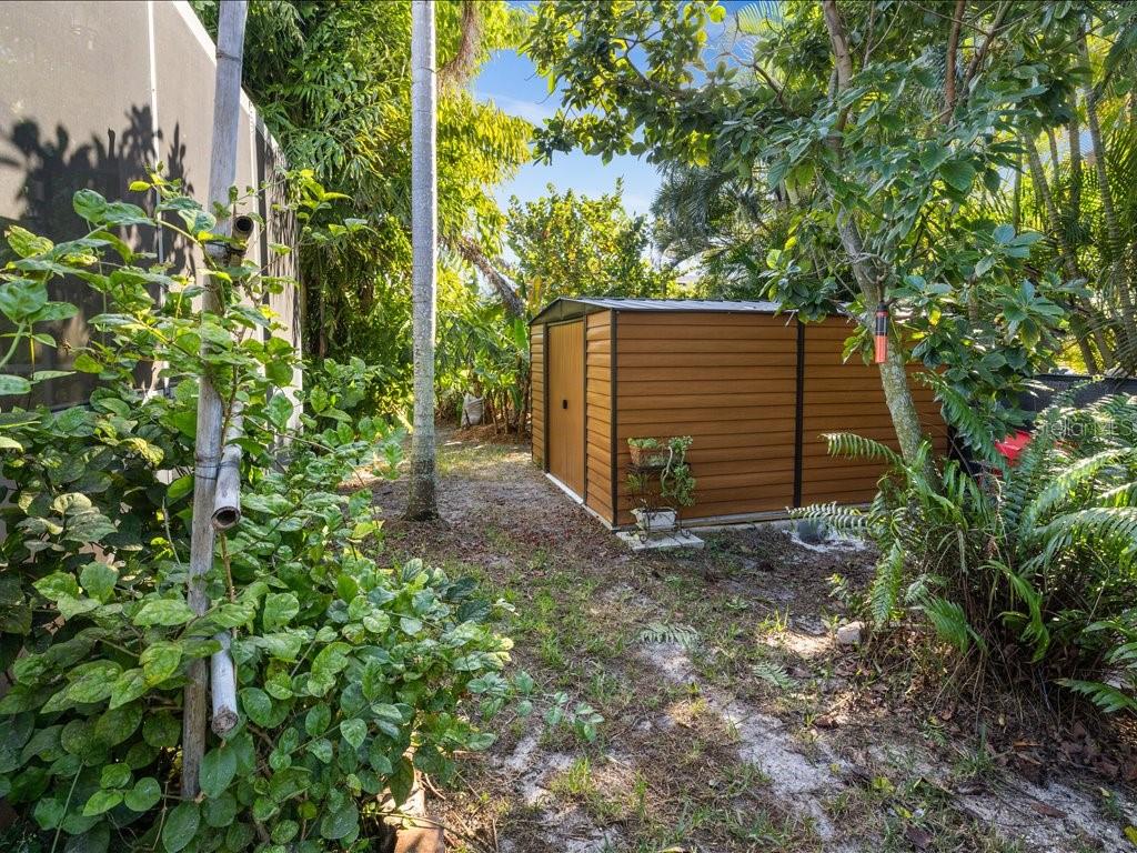 1209 Nw 25th Pl Property Photo 41