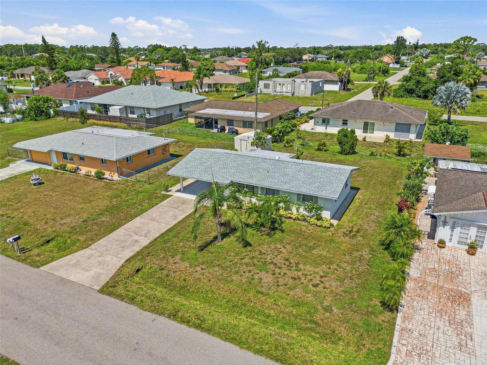 300 San Marino Ave Property Photo 1