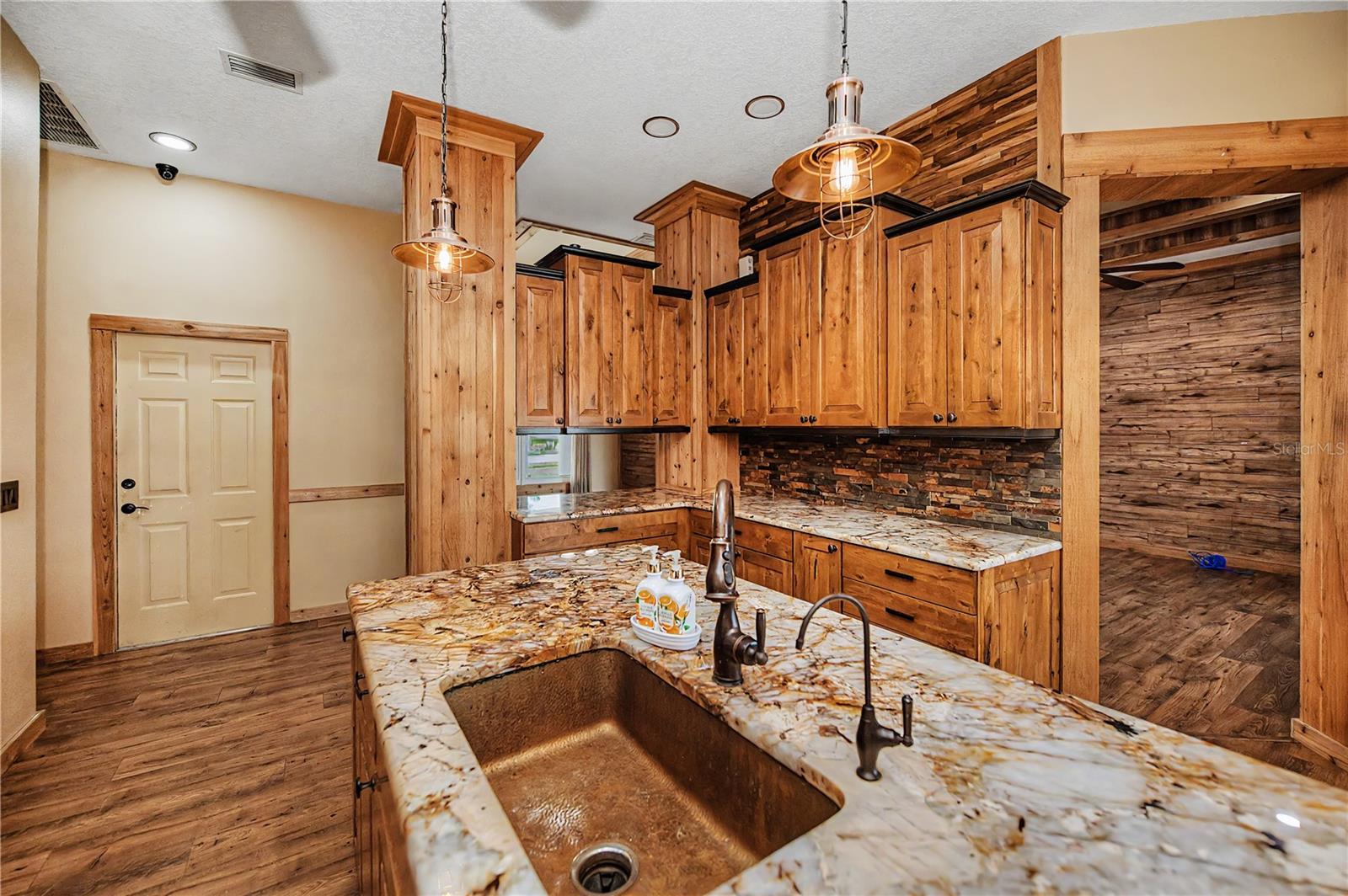 8730 Mystic Cir Property Photo 31