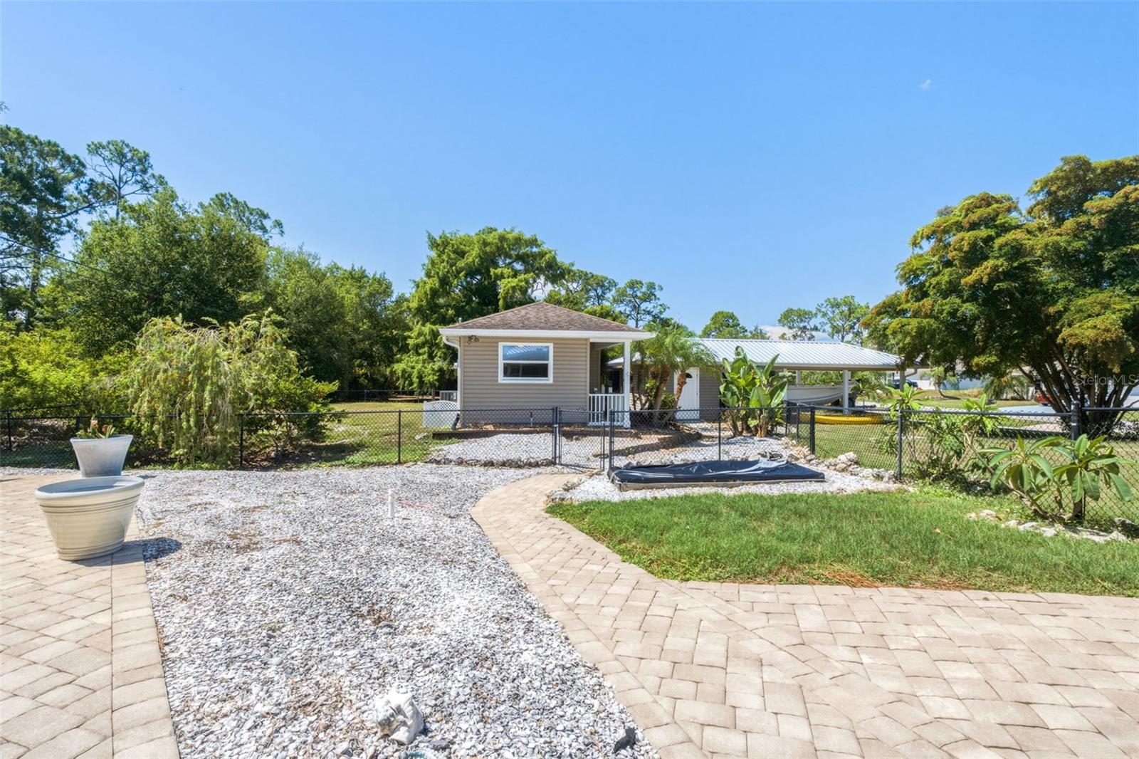 2376 Staver St Property Photo 46