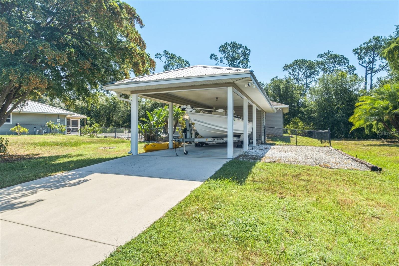 2376 Staver St Property Photo 49