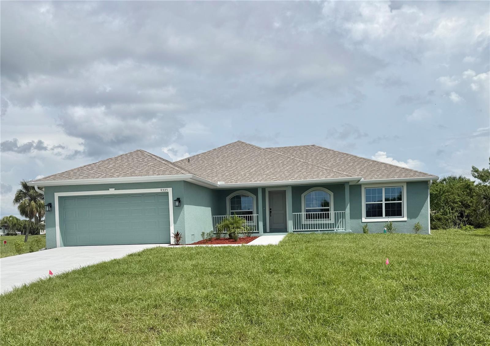 9325 Galaxie Cir Property Photo 1