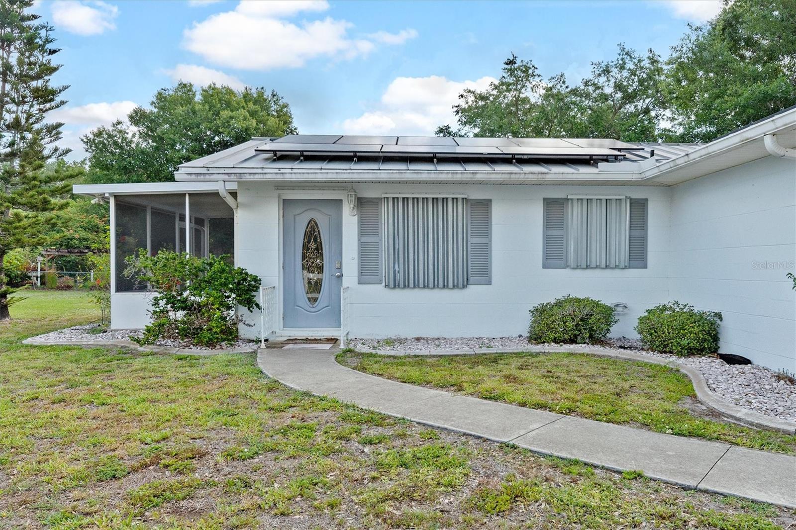 8126 Riverside Dr Property Photo 2
