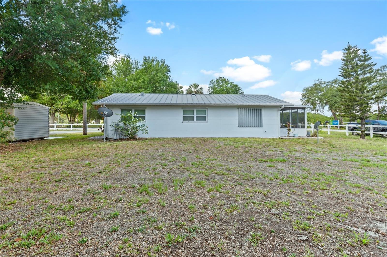 8126 Riverside Dr Property Photo 24
