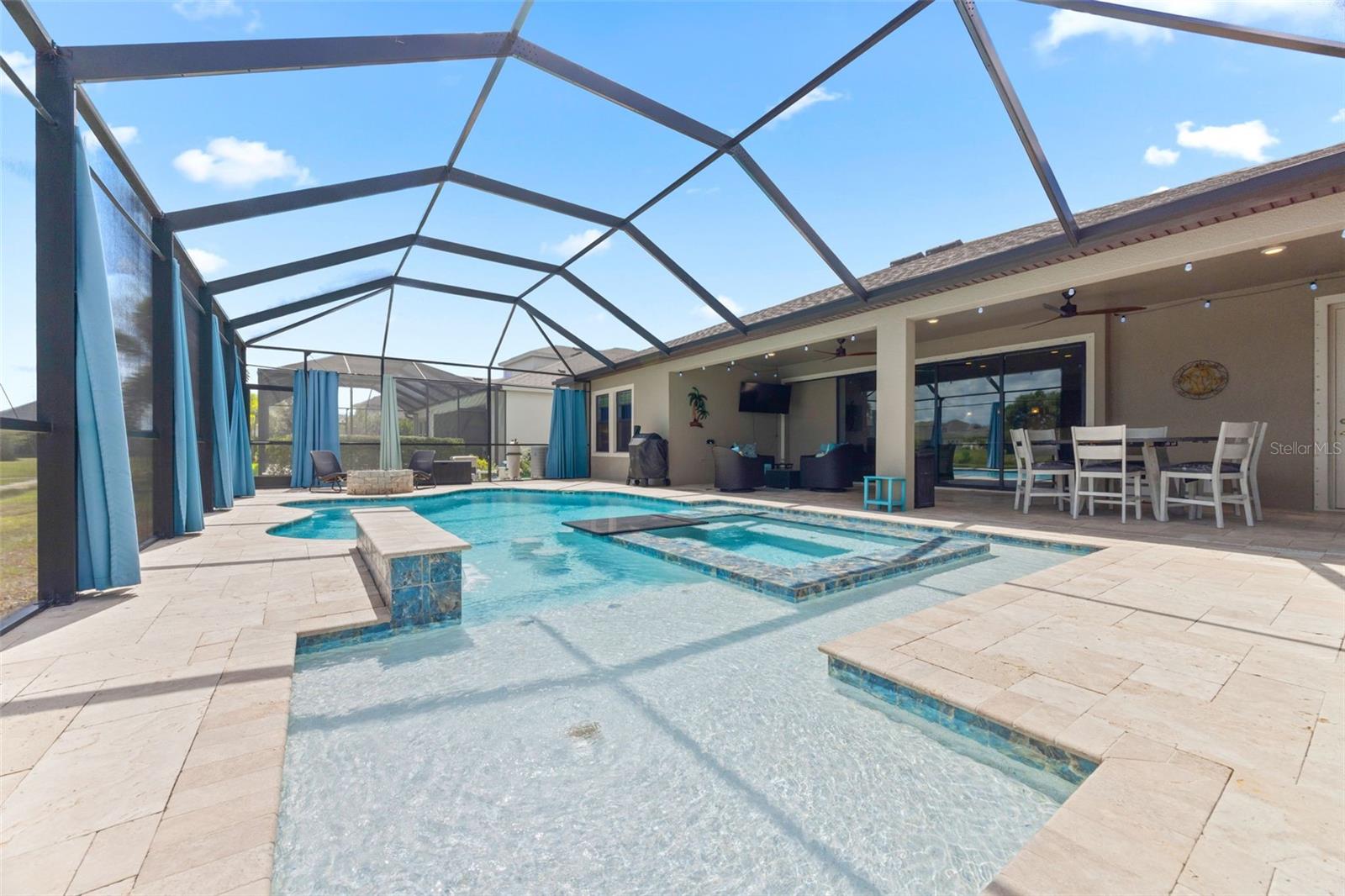 5416 Limelight Dr Property Photo 4