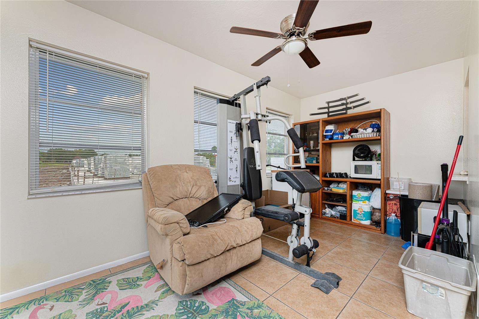 51 Boundary Blvd #b Property Photo 7