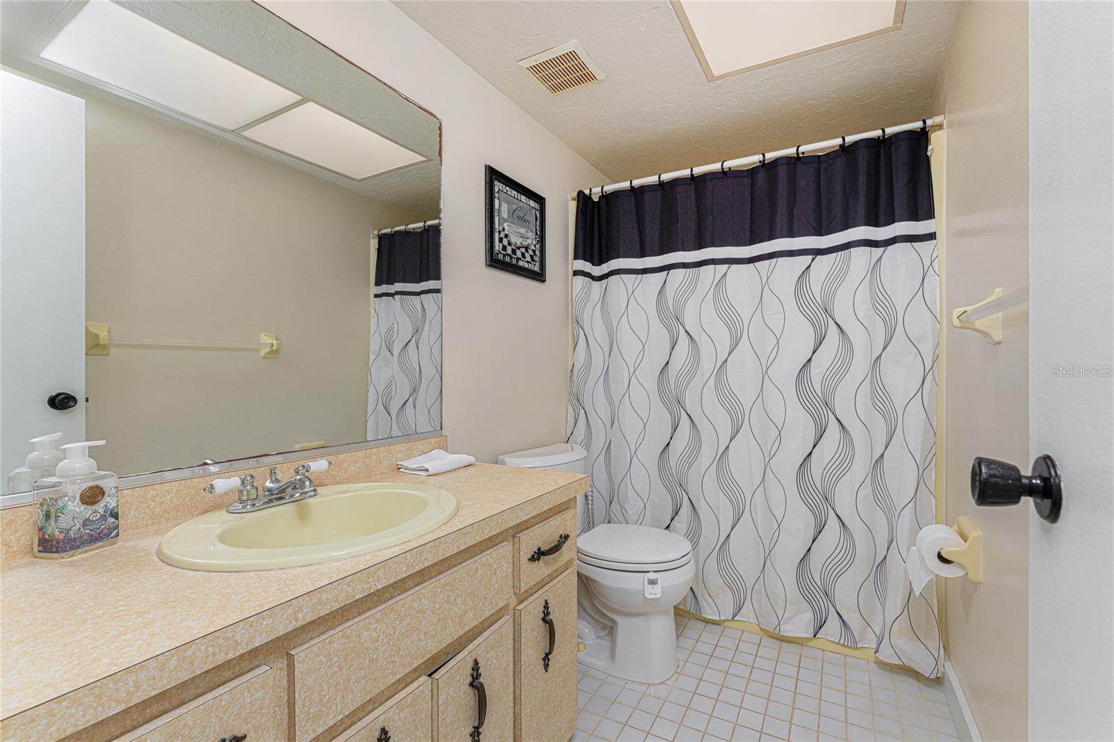 51 Boundary Blvd #b Property Photo 24
