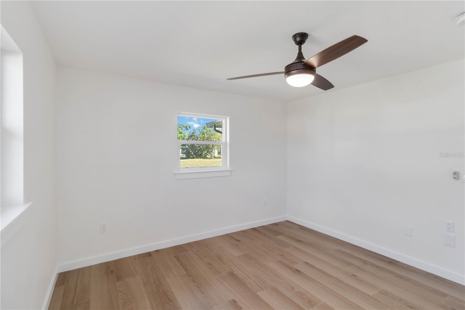 49 Boundary Blvd #b Property Photo 17