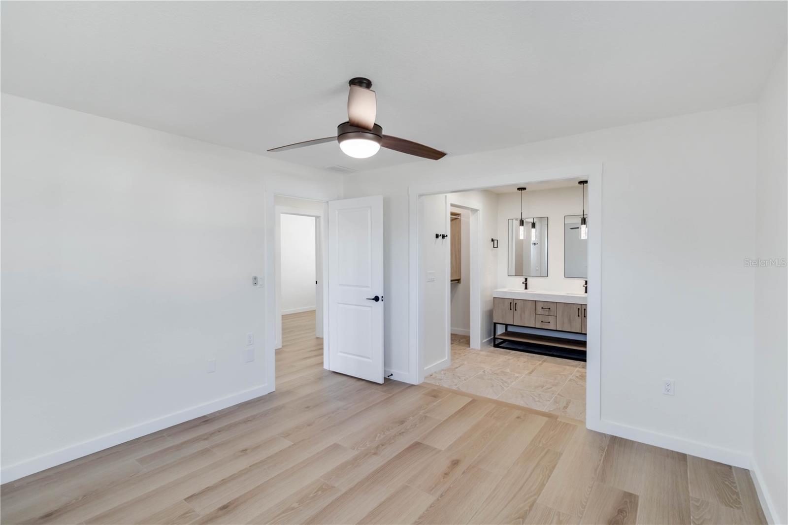49 Boundary Blvd #b Property Photo 18
