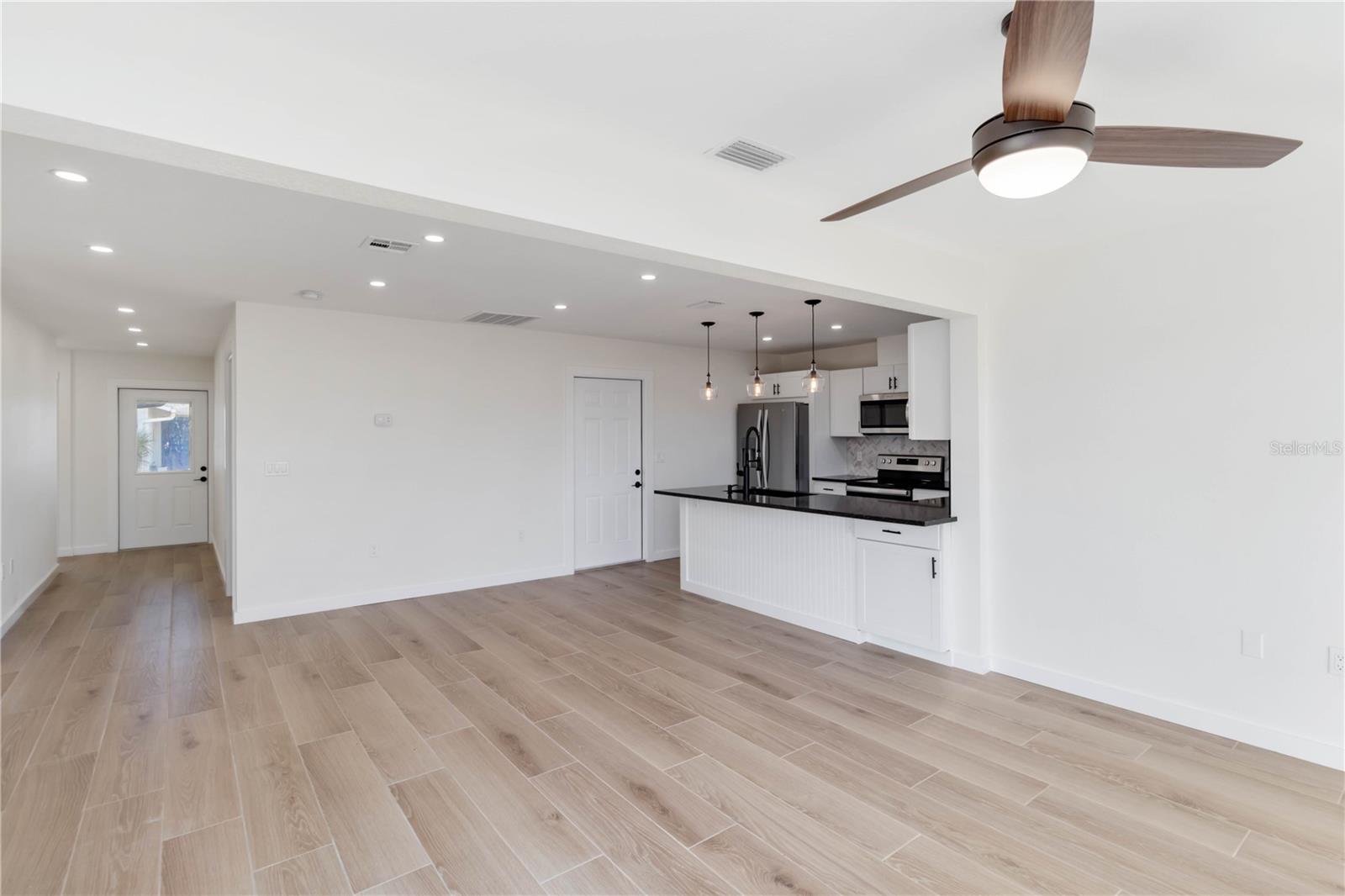 49 Boundary Blvd #b Property Photo 37