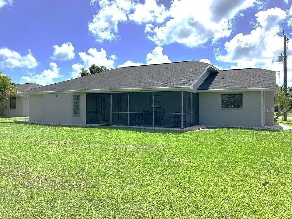 367 Mendoza St Property Photo 3