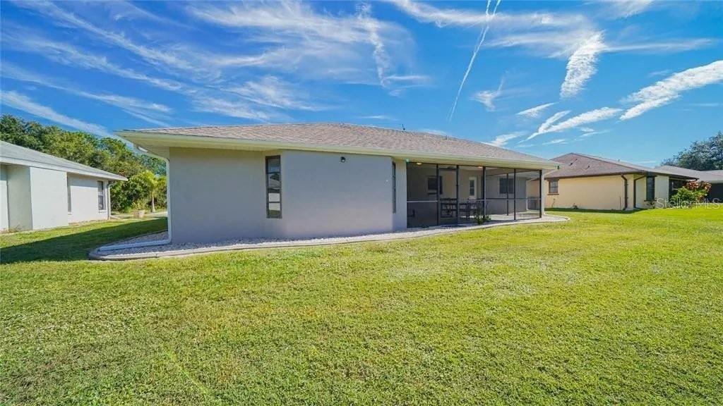 367 Mendoza St Property Photo 4