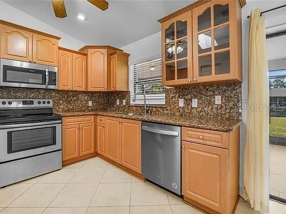 367 Mendoza St Property Photo 6