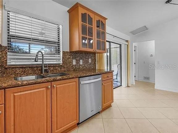 367 Mendoza St Property Photo 7