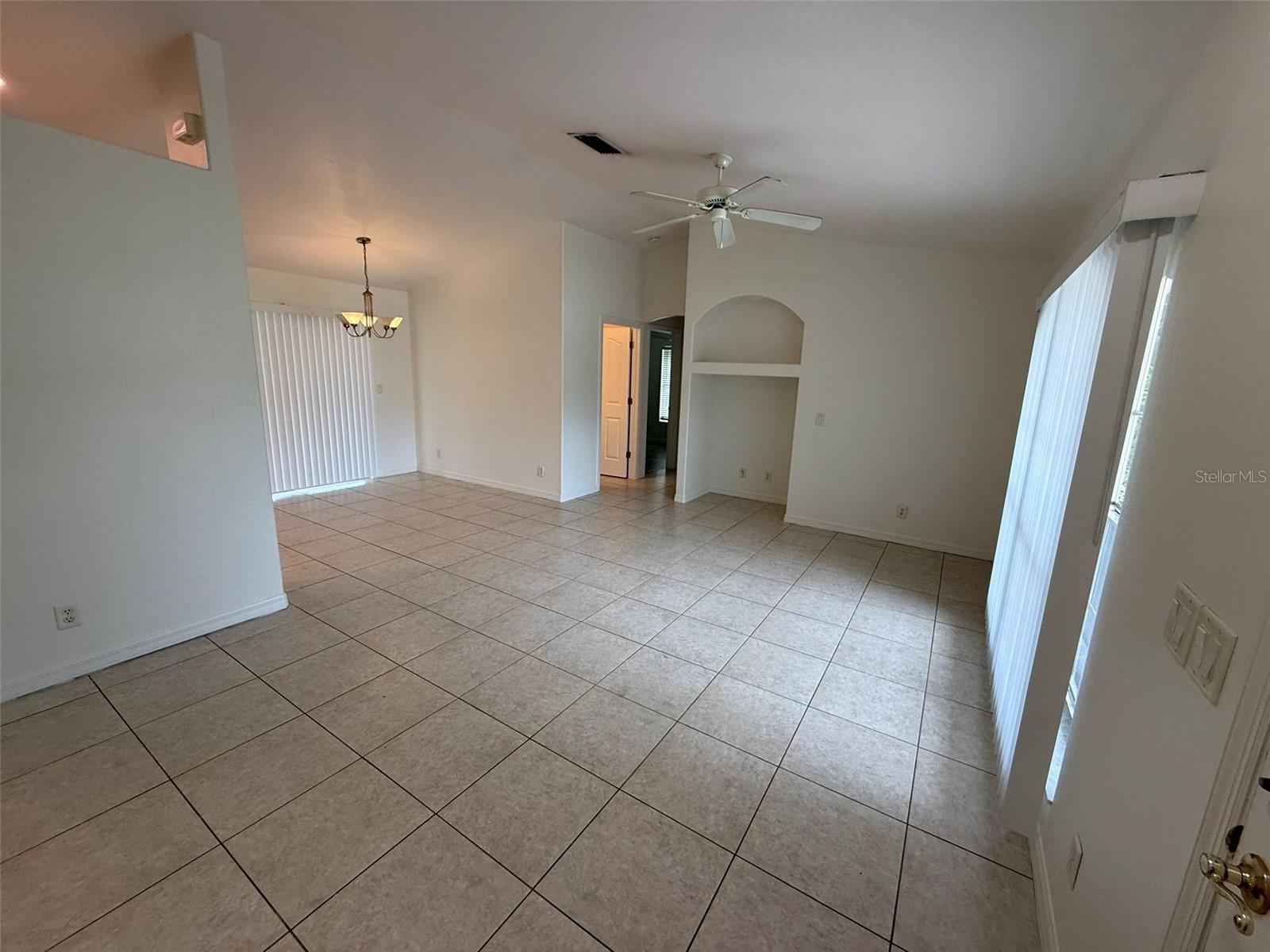 3305 Circleville St Property Photo 2