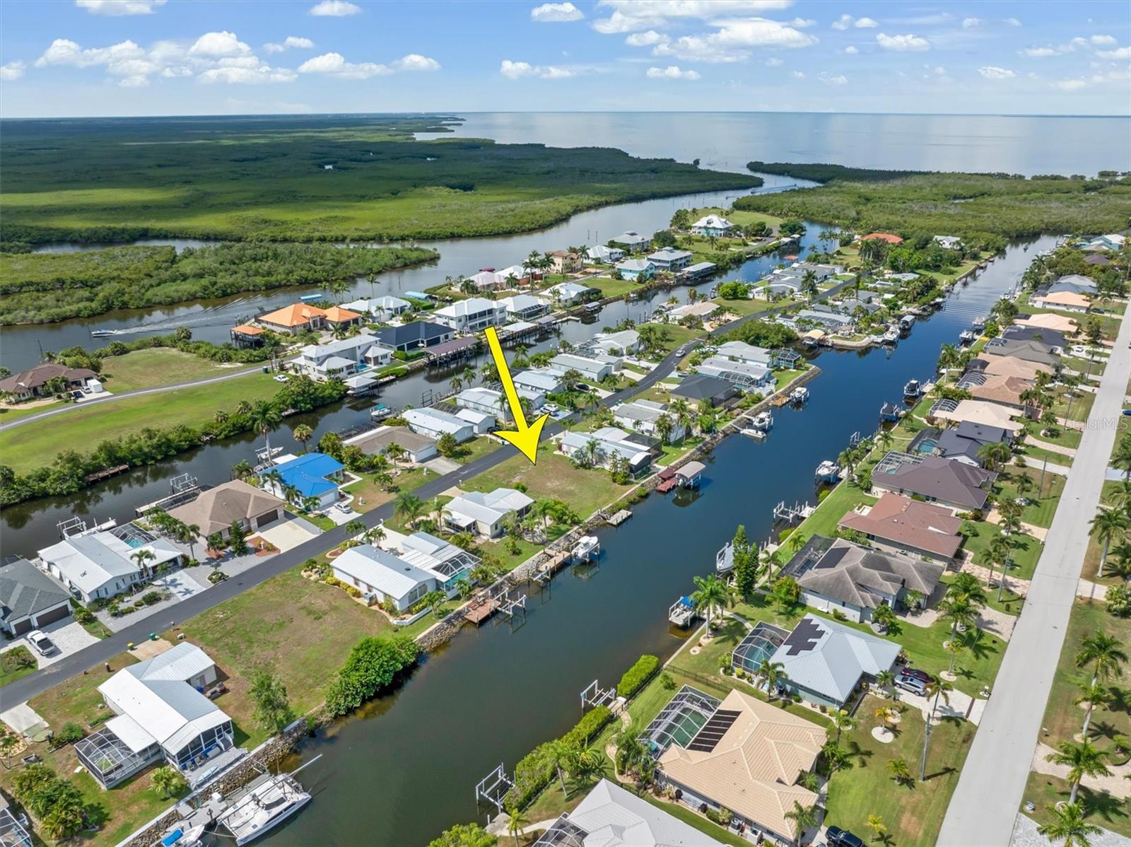 5439 River Bay Dr Property Photo 3