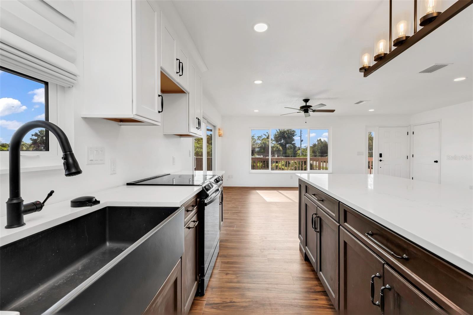 3129 Banyan Way Property Photo 11