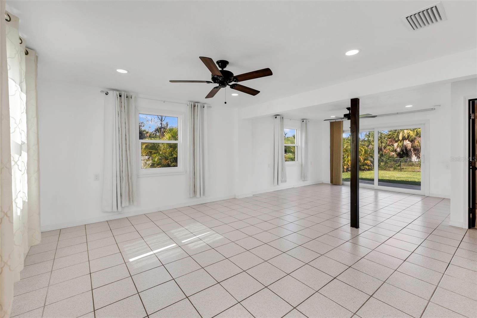 3129 Banyan Way Property Photo 26