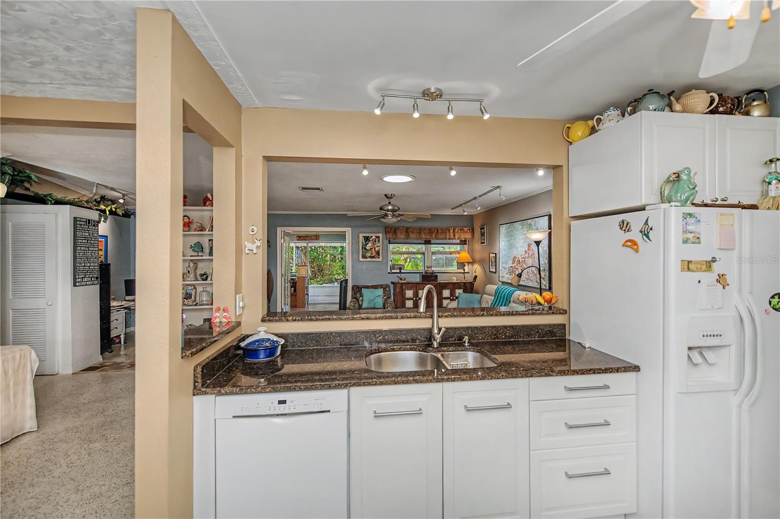 3017 Chicory Ter Property Photo 19