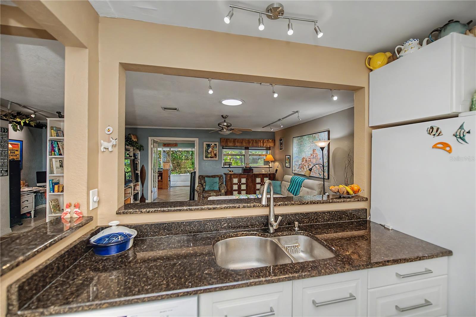 3017 Chicory Ter Property Photo 20