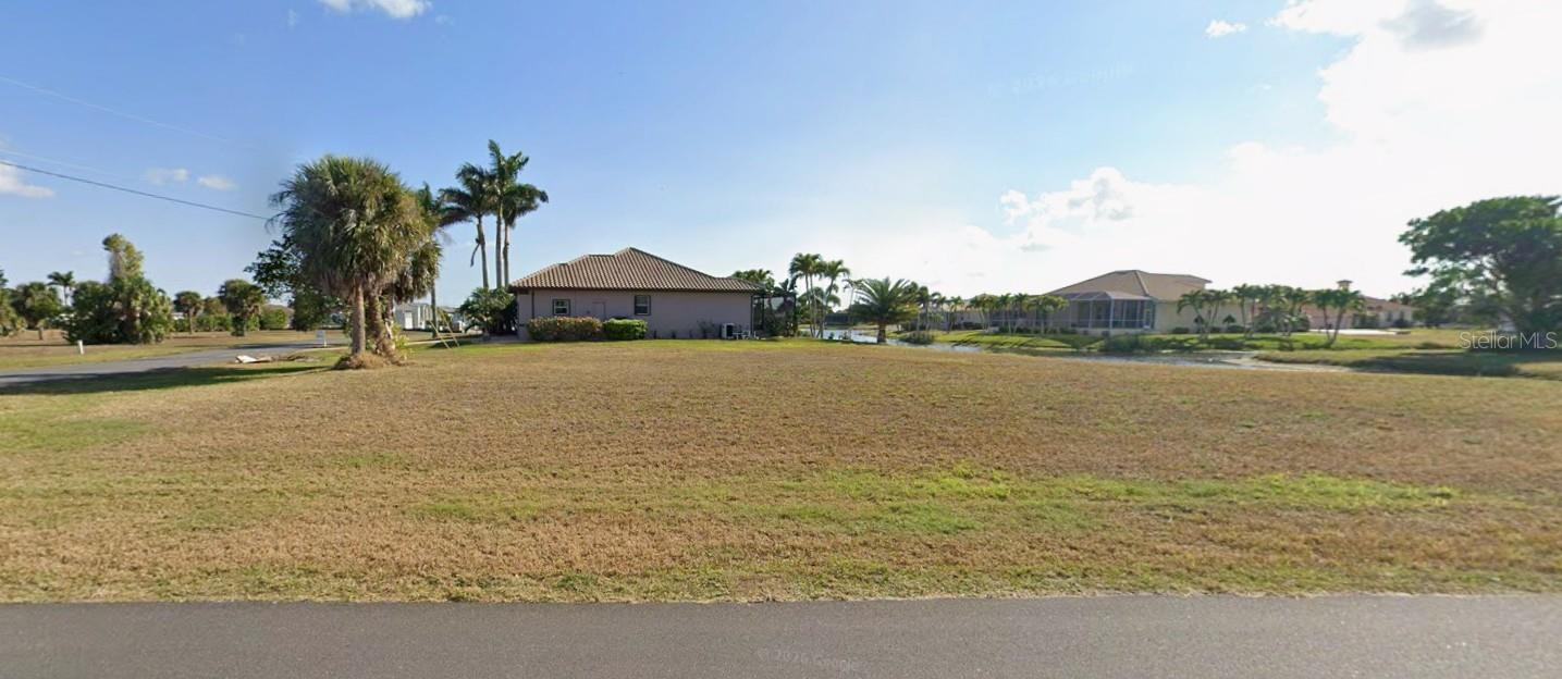 17247 Carroway Ln Property Photo 4