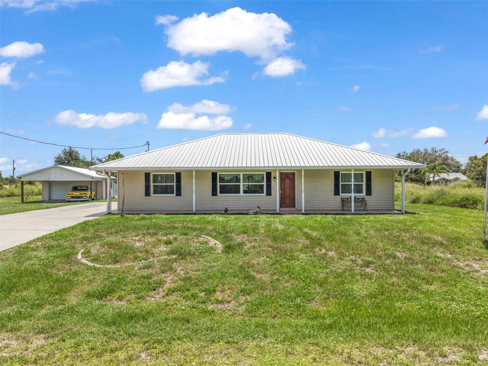 30 Success Dr Property Photo 2