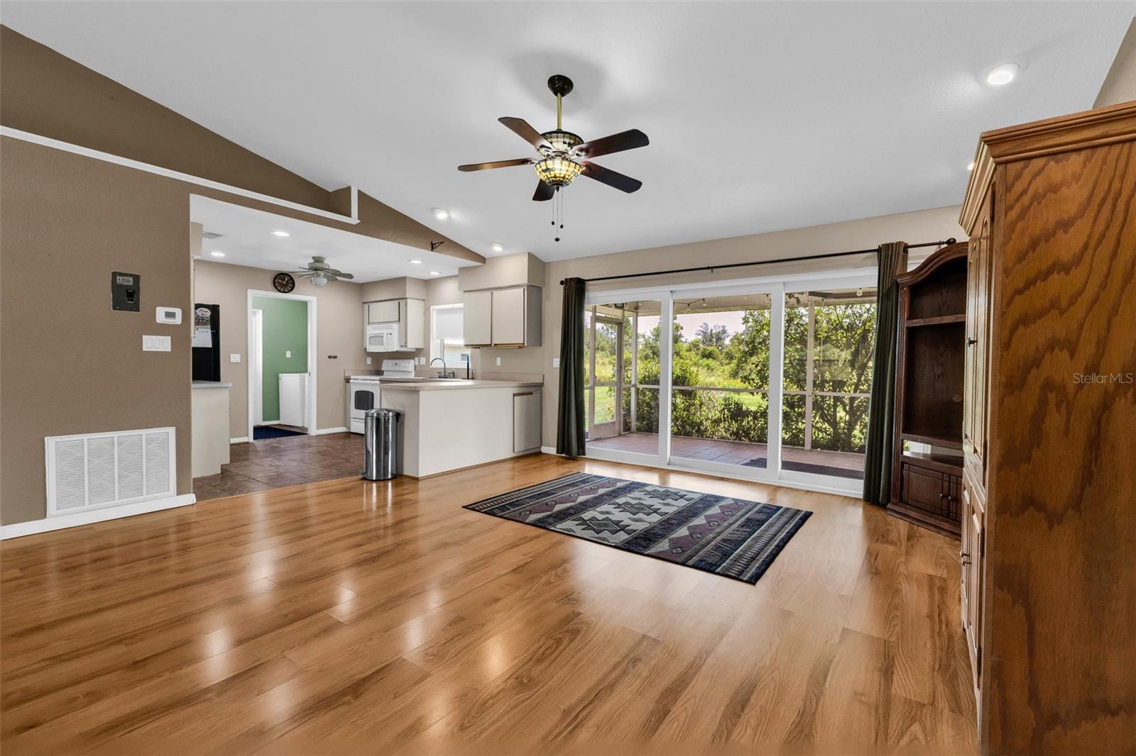 30 Success Dr Property Photo 12