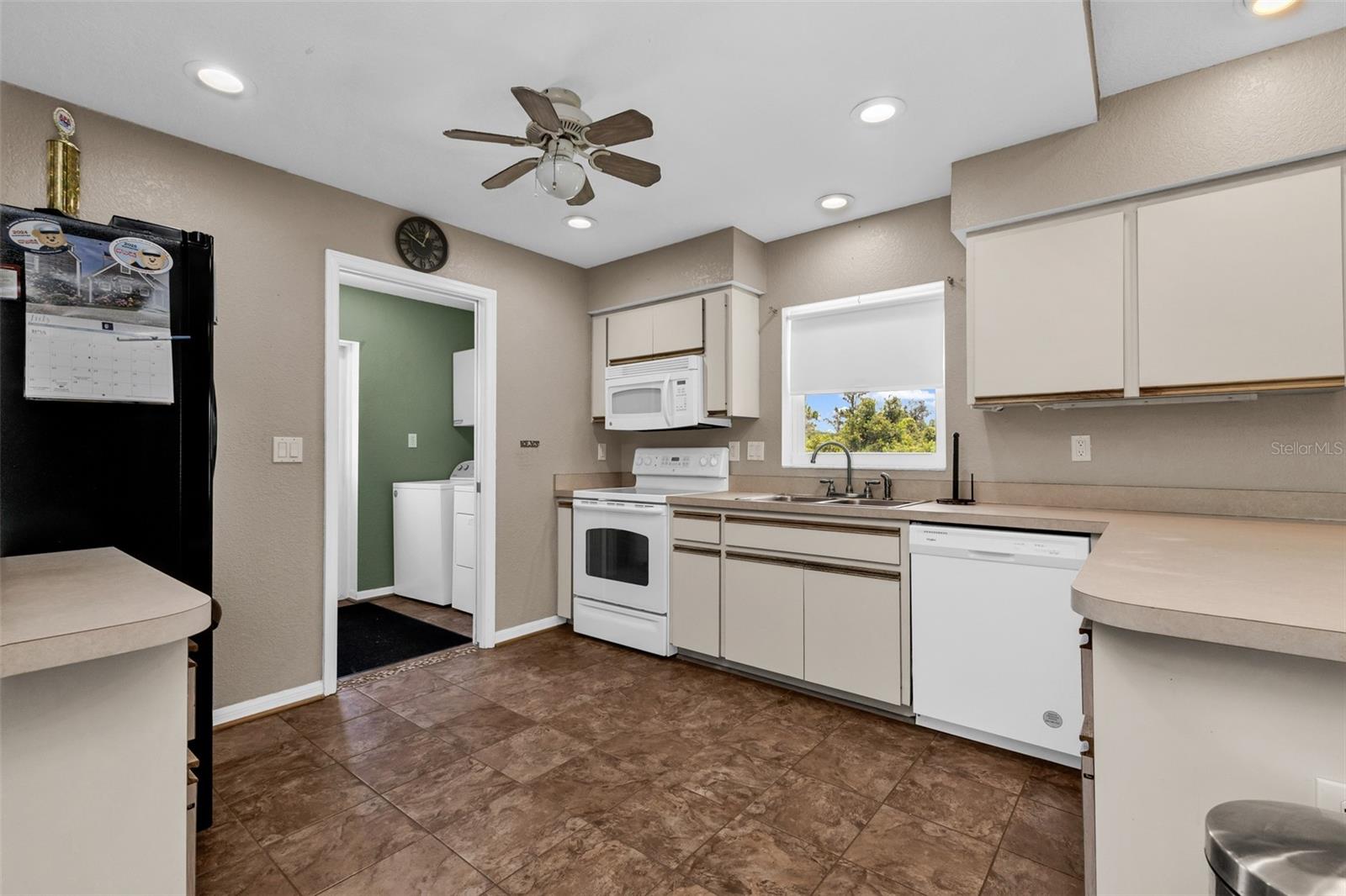 30 Success Dr Property Photo 14
