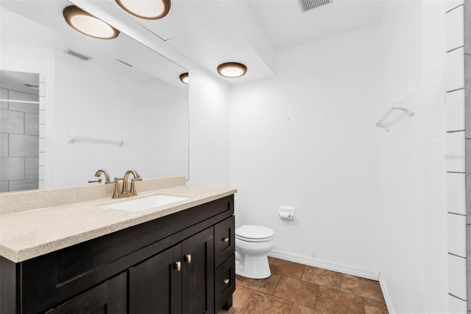 30 Success Dr Property Photo 23