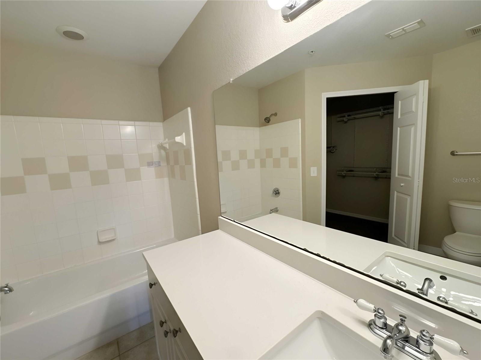 5531 Rosehill Rd #201 Property Photo 9