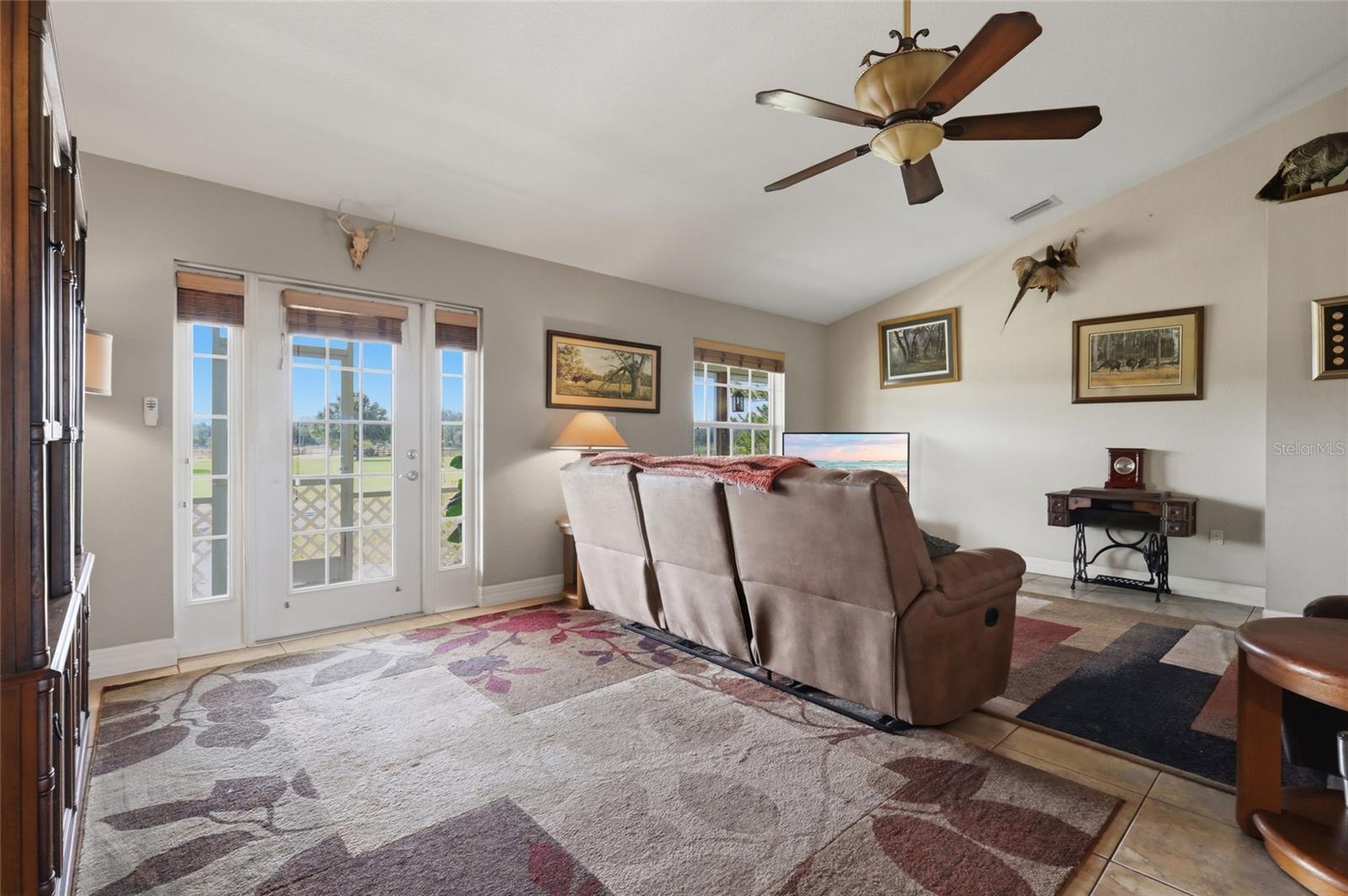 1277 Sw East Creek Trl Property Photo 19