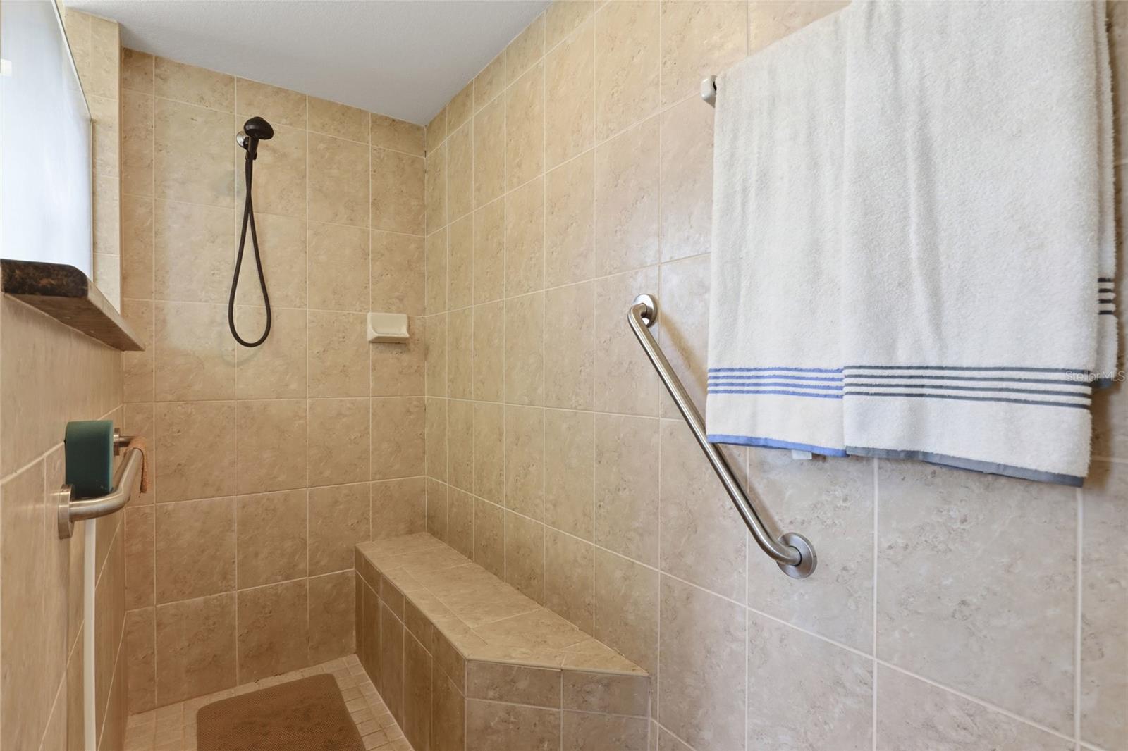 1277 Sw East Creek Trl Property Photo 26
