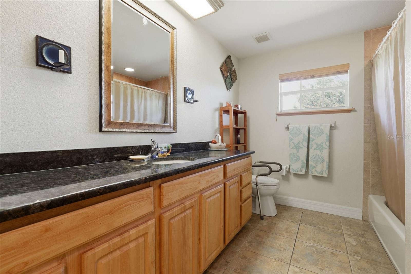 1277 Sw East Creek Trl Property Photo 30