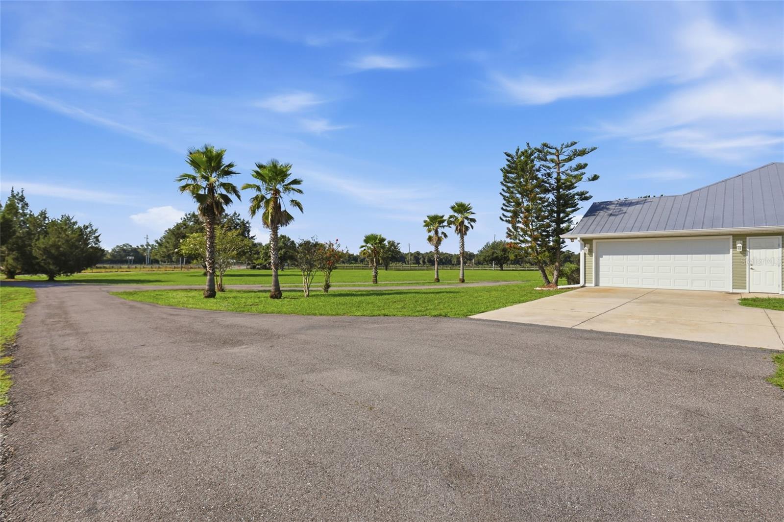 1277 Sw East Creek Trl Property Photo 36