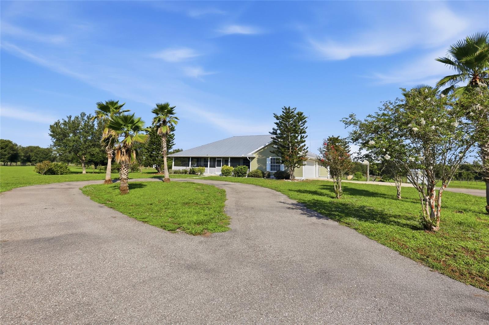 1277 Sw East Creek Trl Property Photo 40