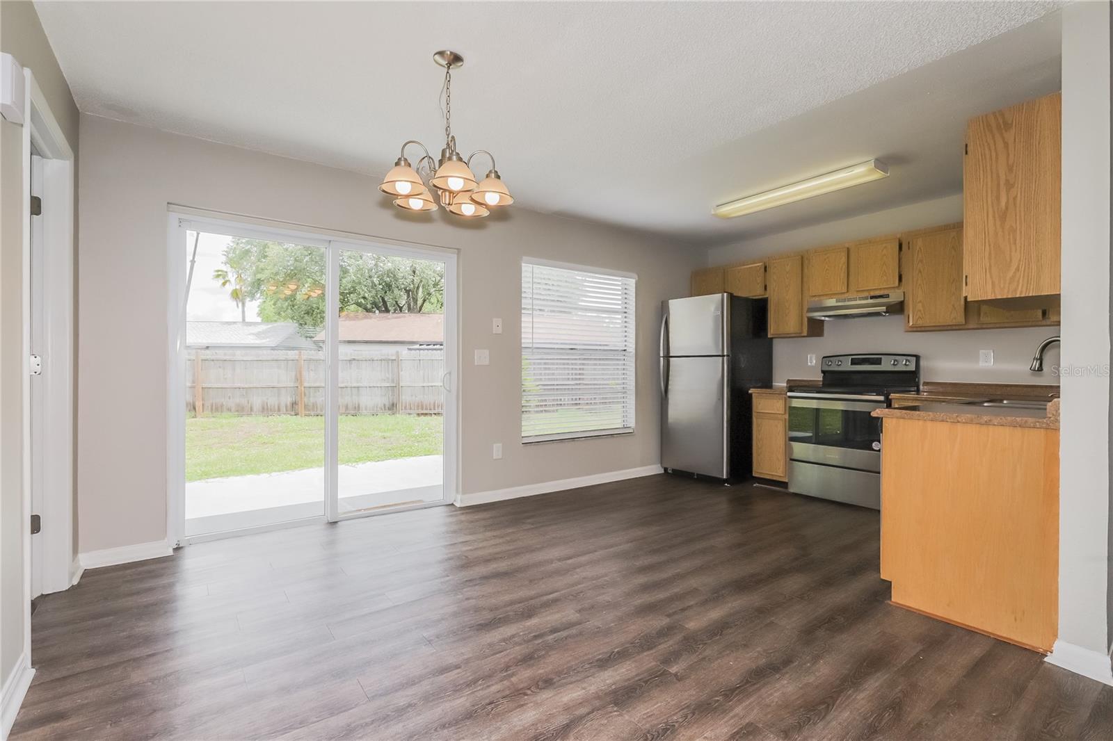 1002 Pinehaven Ct Property Photo 4