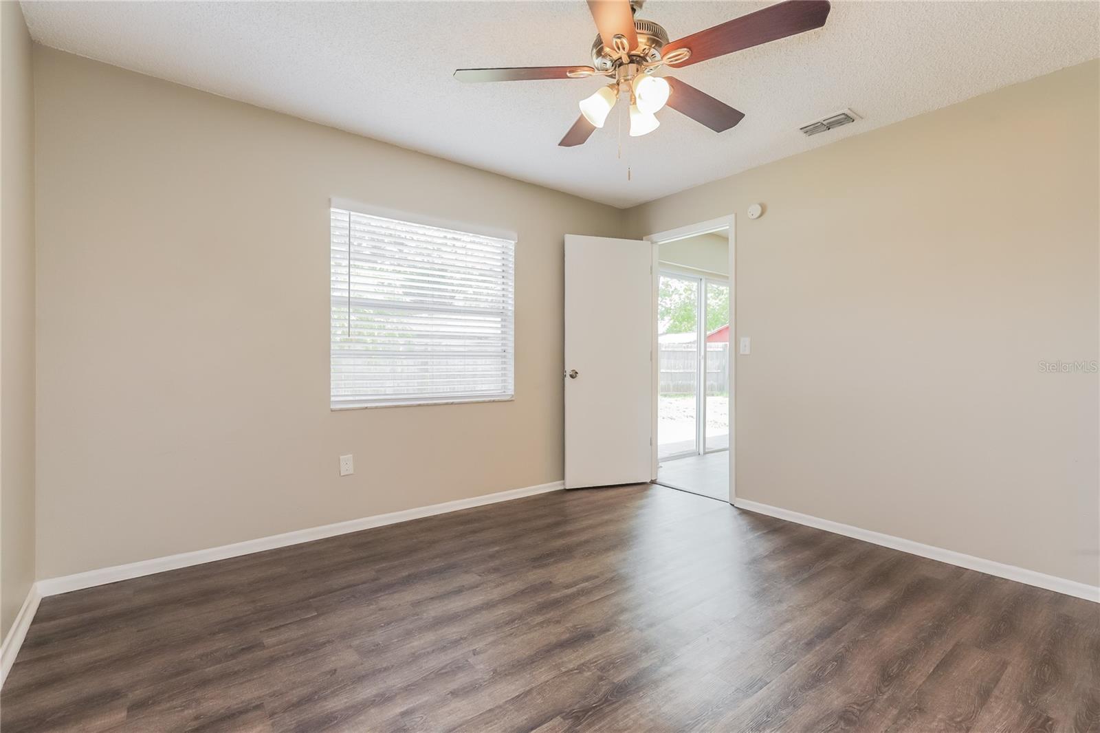 1002 Pinehaven Ct Property Photo 8